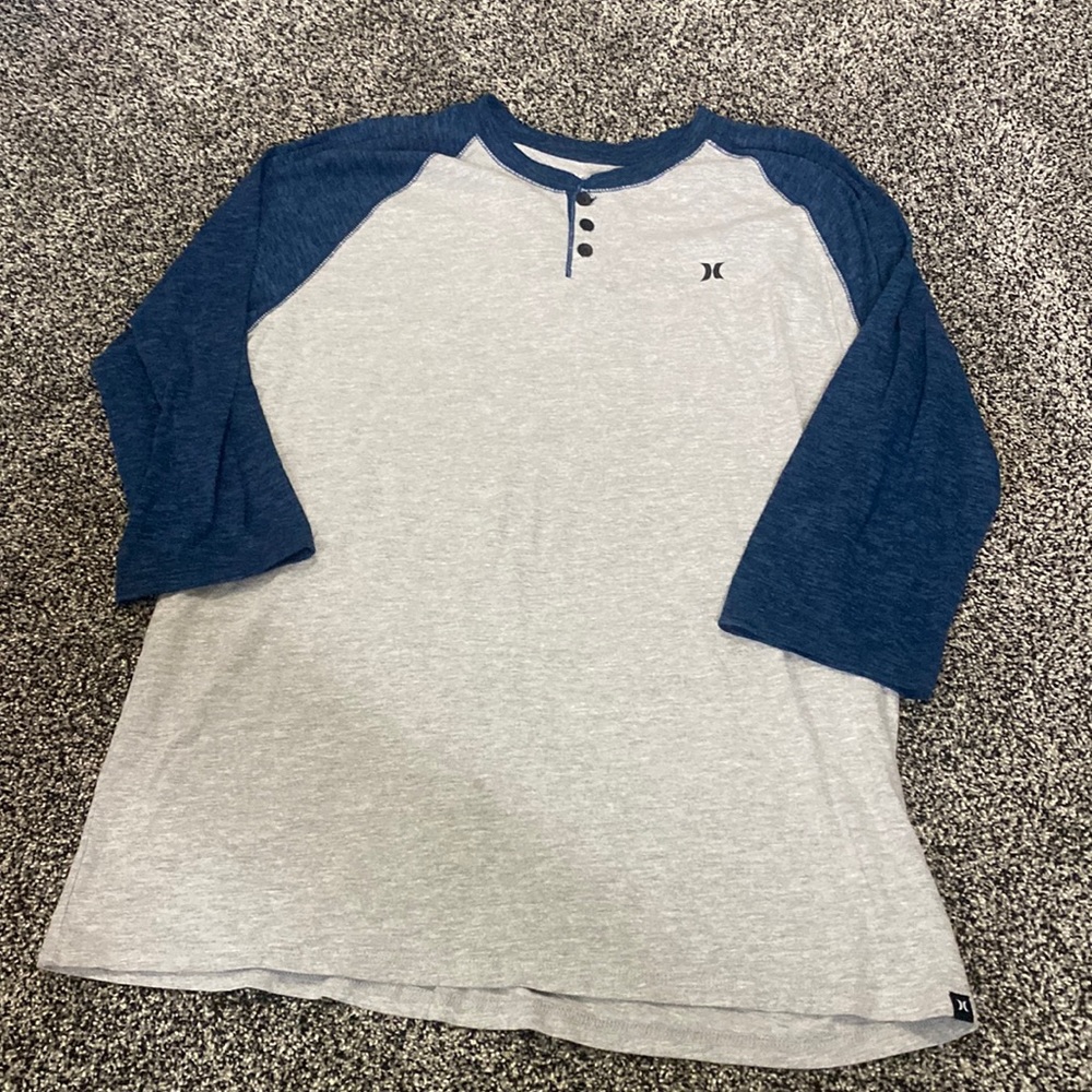 Hurley 3/4 sleeve top
